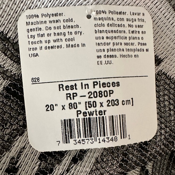 Rest in Peace Skull and Bones lace runner - Picture 10 of 12